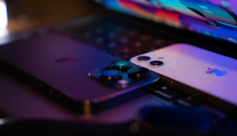 최신 기술이 적용된 스마트폰의 세련된 모습